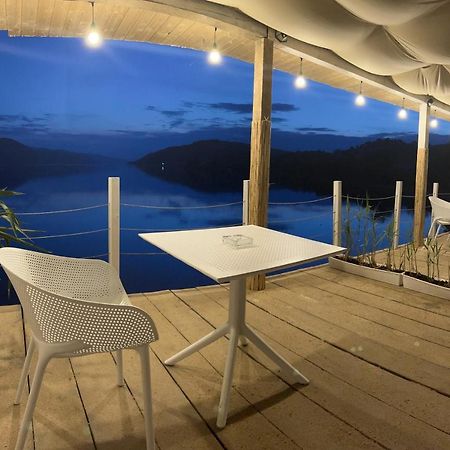 Hotel La Pescador Dd Berzasca Zewnętrze zdjęcie
