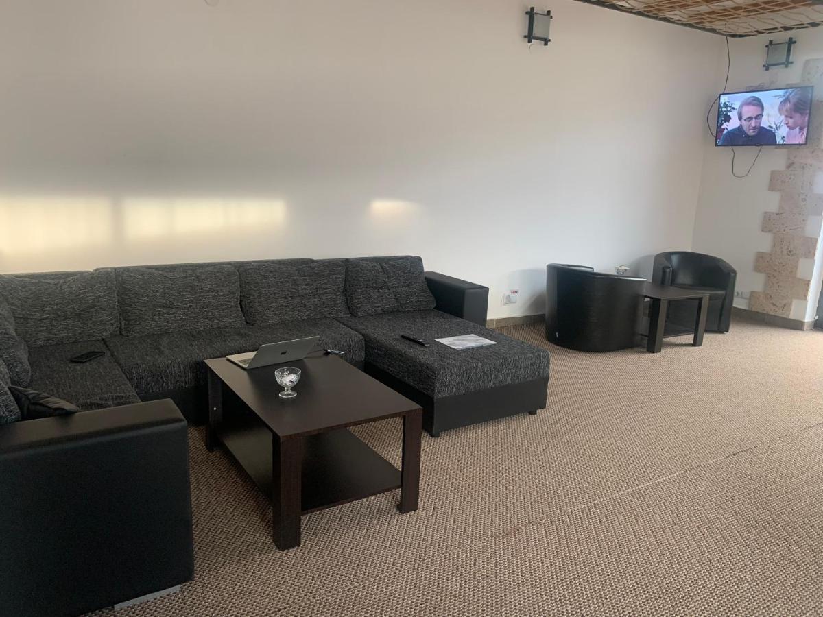 Hotel La Pescador Dd Berzasca Zewnętrze zdjęcie