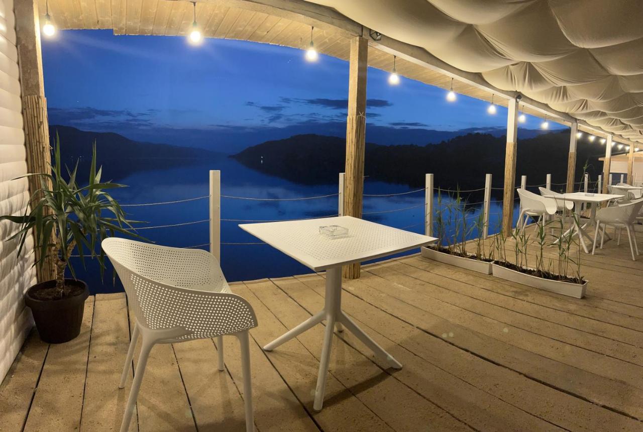 Hotel La Pescador Dd Berzasca Zewnętrze zdjęcie